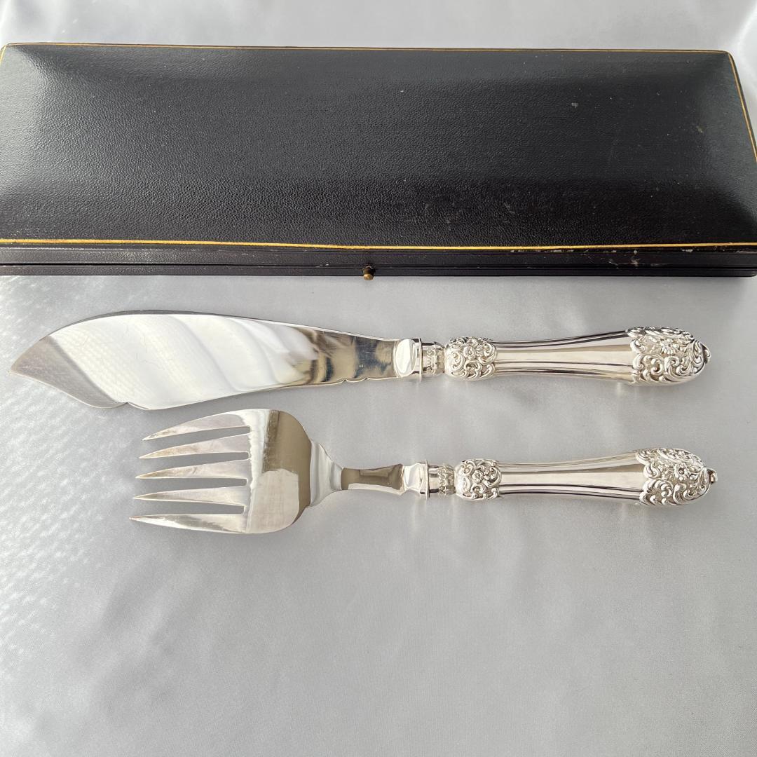 【CBS】 ビクトリアンのサーバー ペア【シルバープレート】 ケース