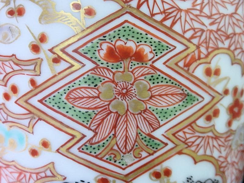 古伊万里　金襴手　松皮菱に松竹梅の図　蕎麦猪口　D385AS-CUb