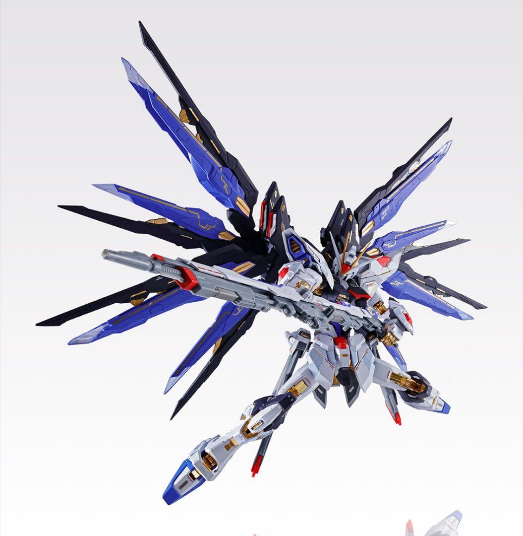 メタルビルド　ストライクフリーダムガンダム SOUL BLUE Ver.光の翼