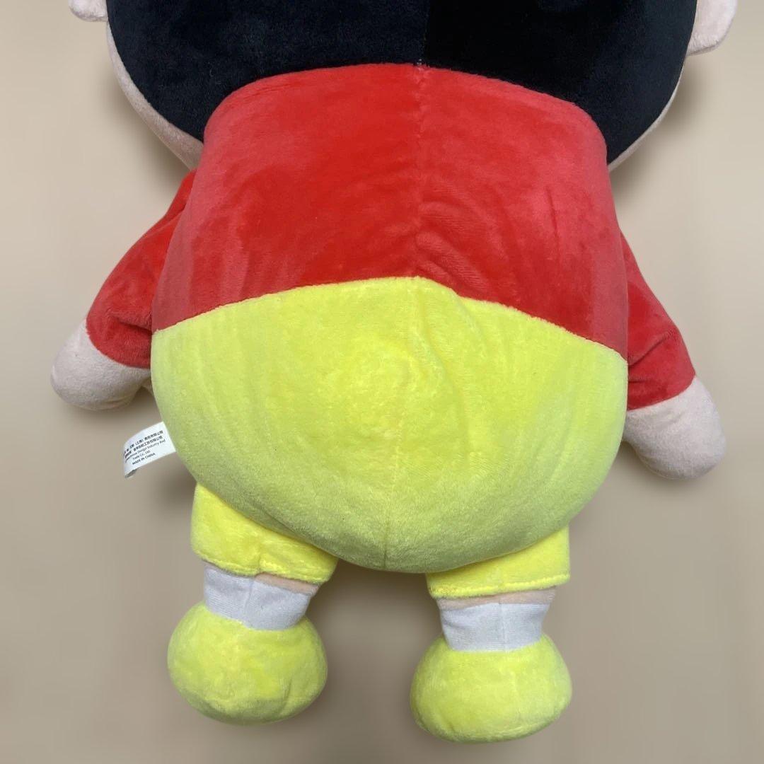 クレヨンしんちゃん　特大ぬいぐるみ