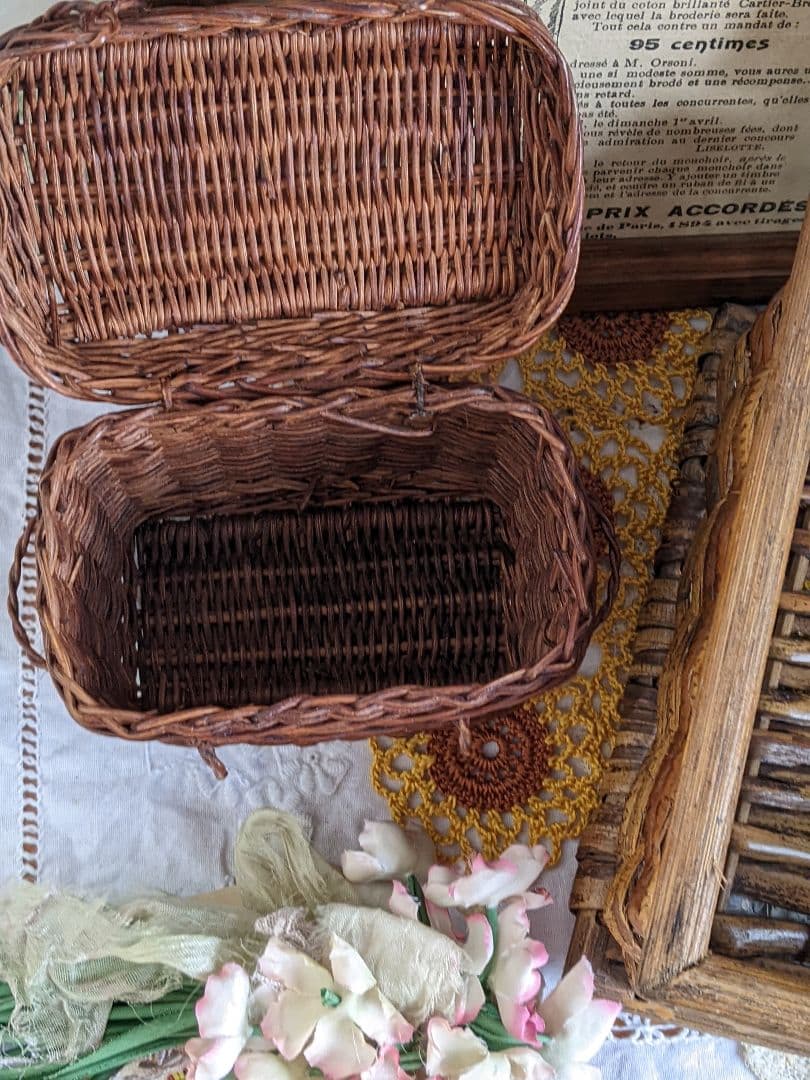 【w】フランスアンティークヴィンテージバスケット２点セット　ドール用バスケット