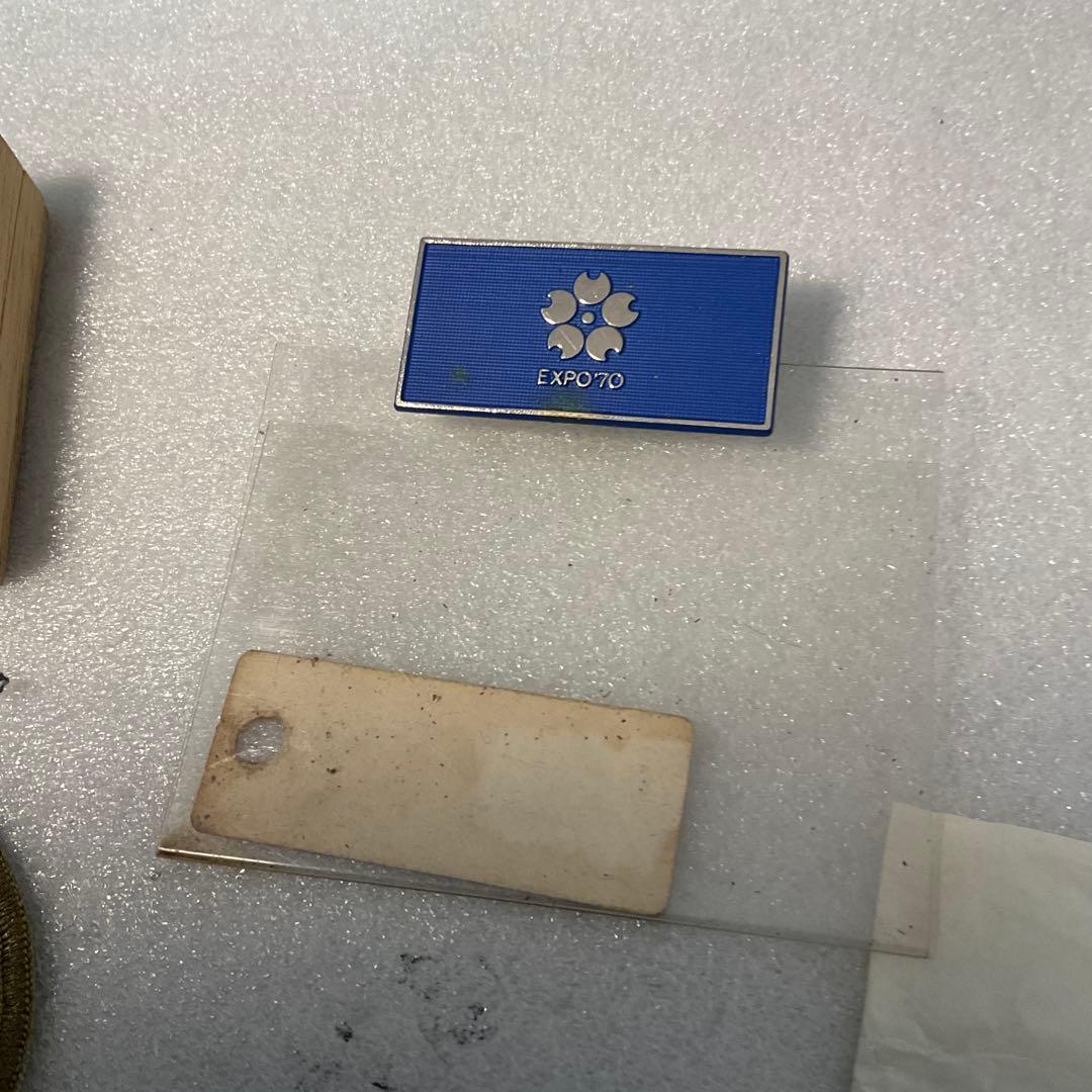 昭和レトロ　ＥＸＰＯ’７０　大阪万博 バッジ　海外パビリオン他（38点）