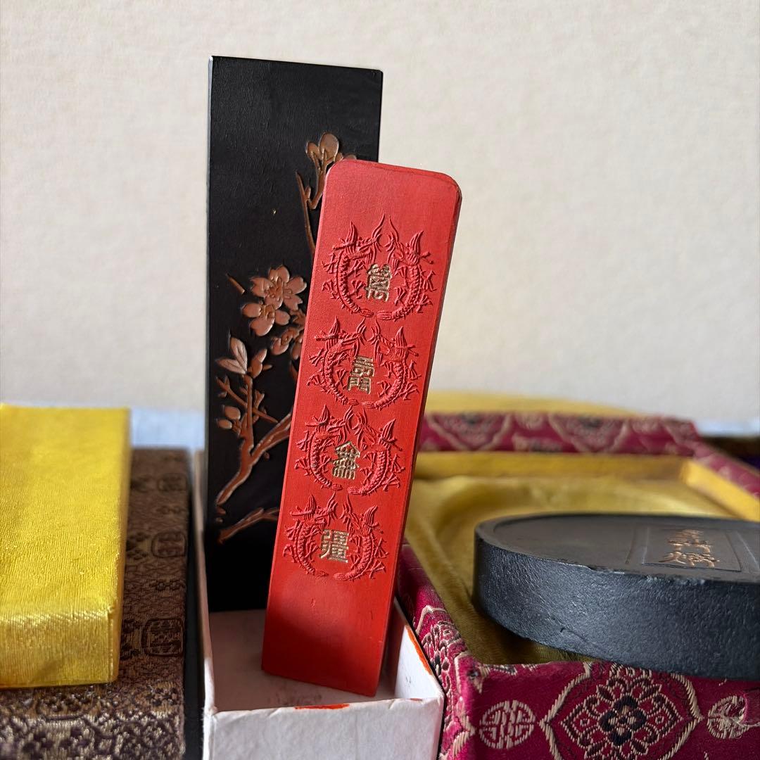 墨　唐墨　鉄斎　朱墨　アンティーク　中国　書画　硯