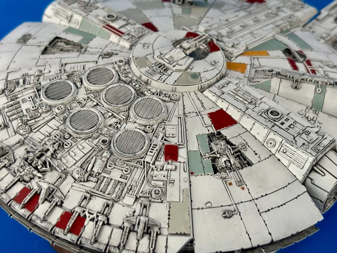 バンダイ 1/144 ミレニアムファルコン 最後のジェダイ完成品　整理番号3