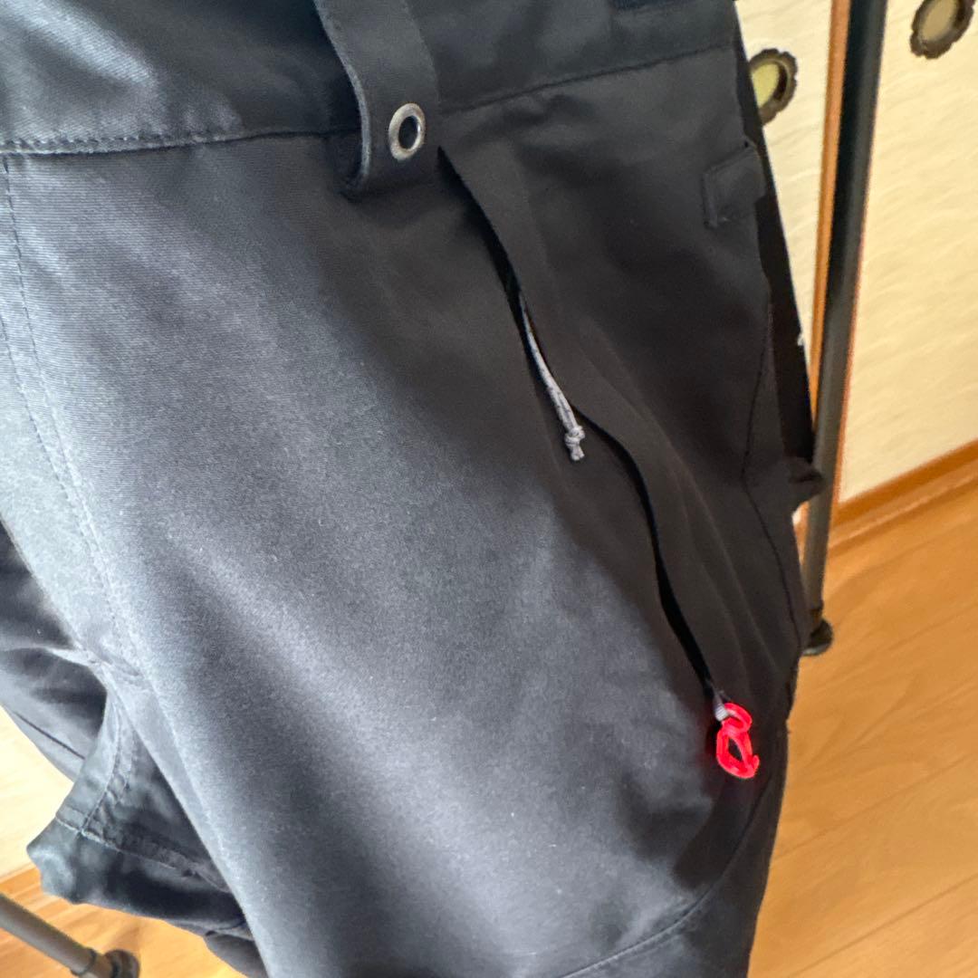 686 SIX スノーボードウェア ブラック 限定80着