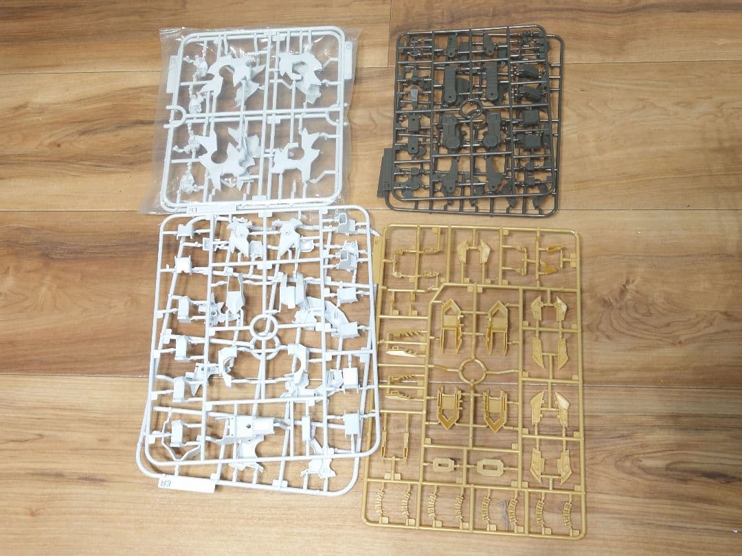 ゾイド　もどき　ムゲンライガー クリアver.電飾付パール塗装　グロス仕上げ