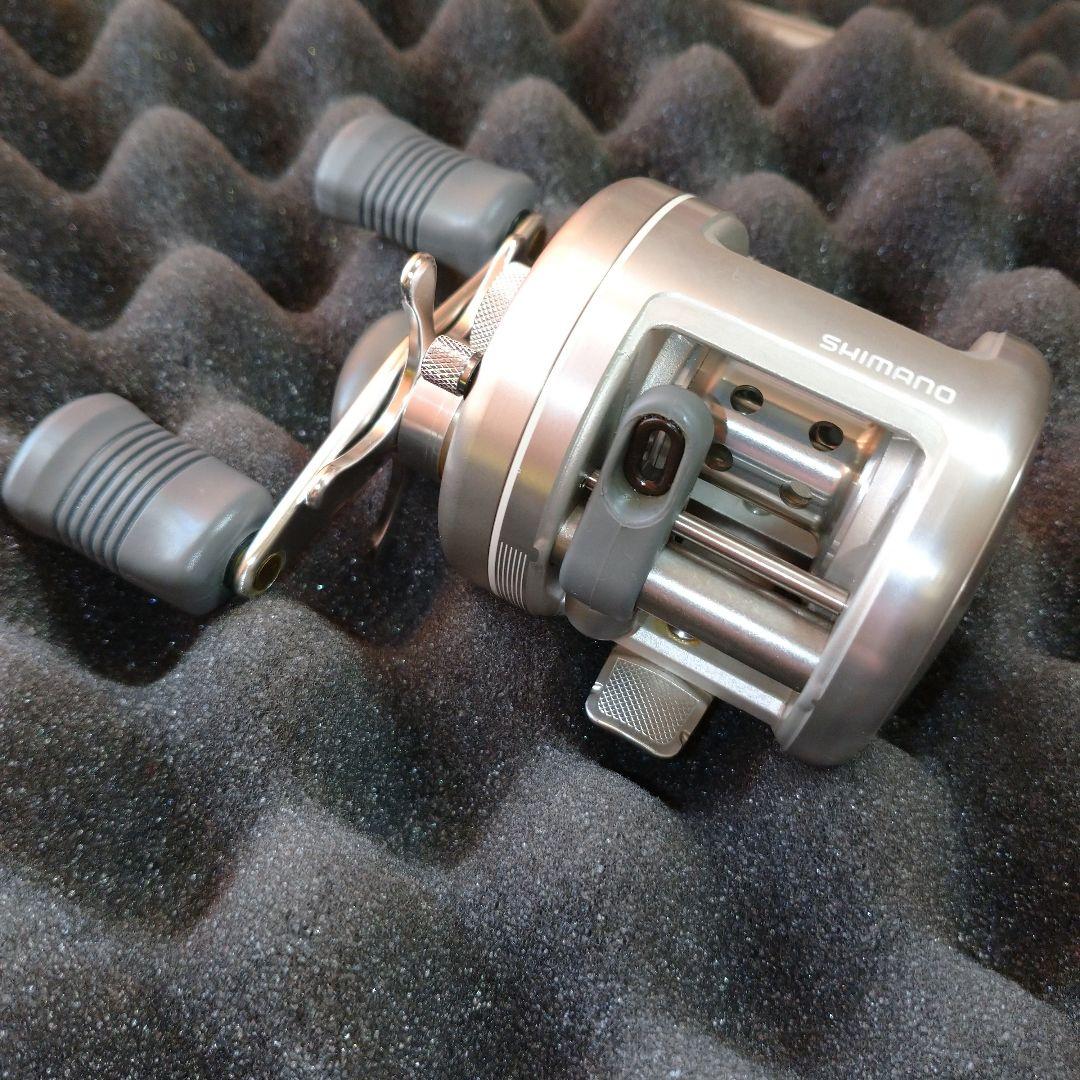 シマノ 初代カルカッタ100 新品未使用 デッドストック カルカッタ 100