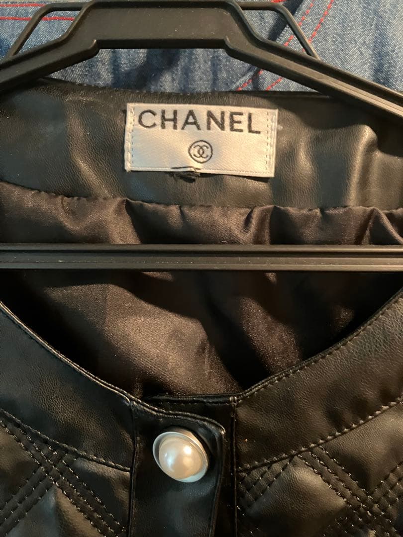 ライダース　中綿　CHANEL ノベルティ　ジャケット　右ポケ上パール一個無し