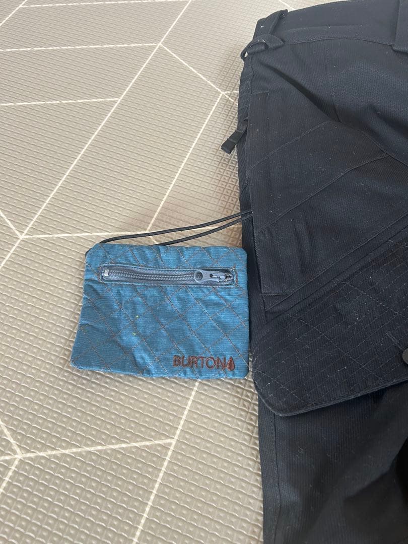 burton スノーボードウェア 上下　M&Sサイズ