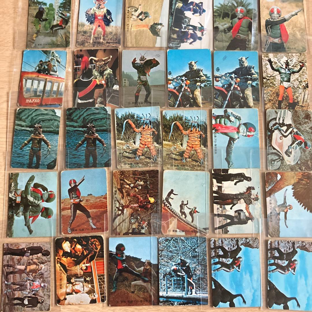 仮面ライダーカードとアルバム