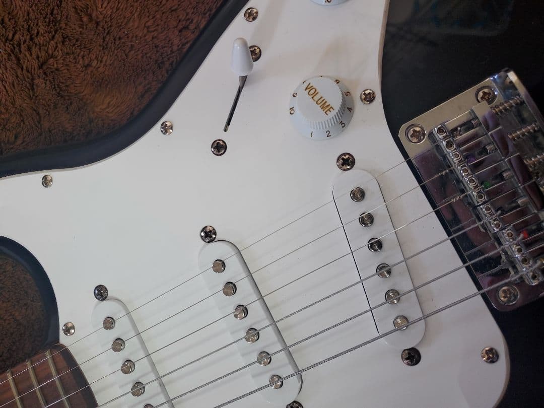 SQUIRE BY FENDER ミニ ストラトキャスター 子供 全長90cm