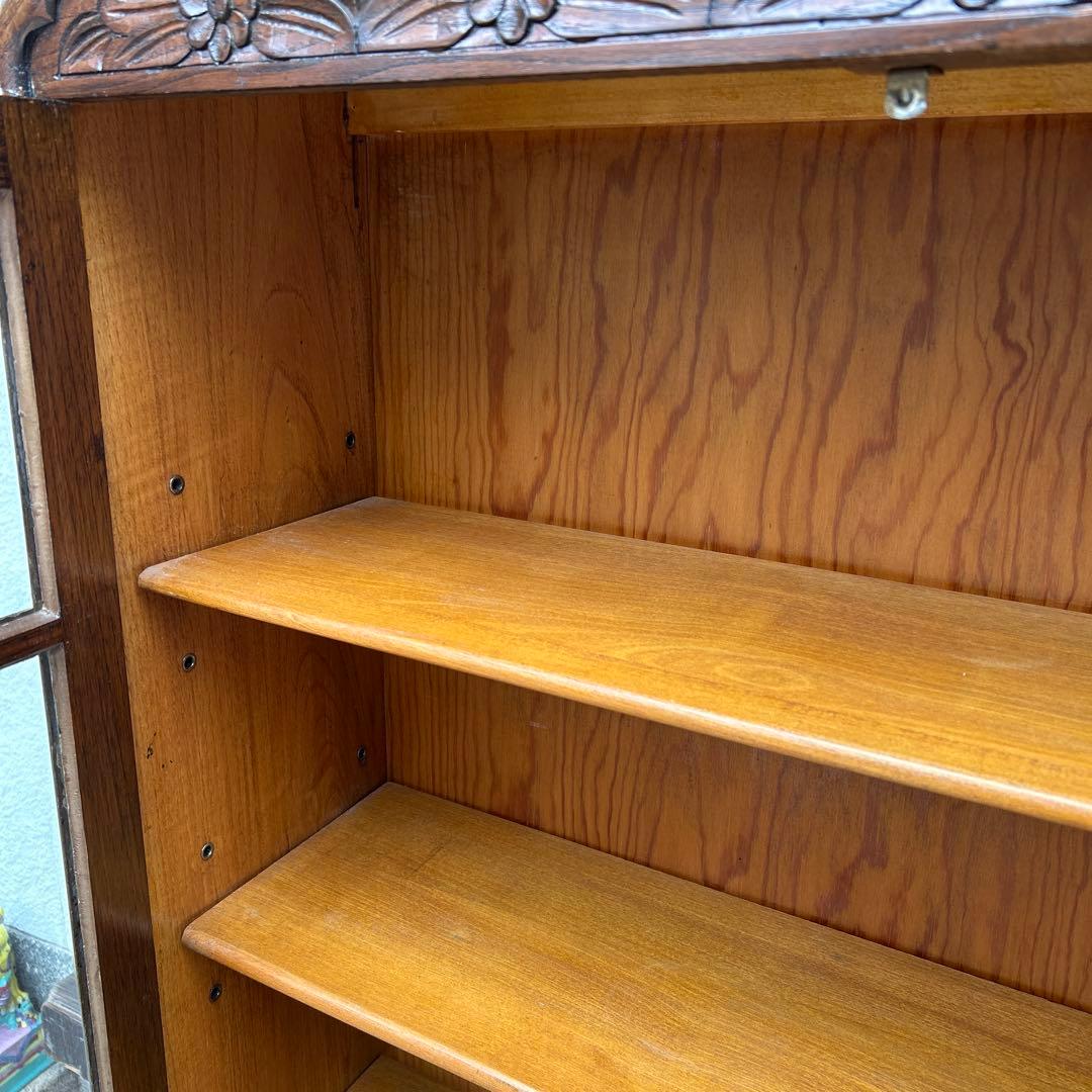 アンティーク　ヴィンテージ　家具　キャビネット　本棚　ブックケース　彫刻　木製