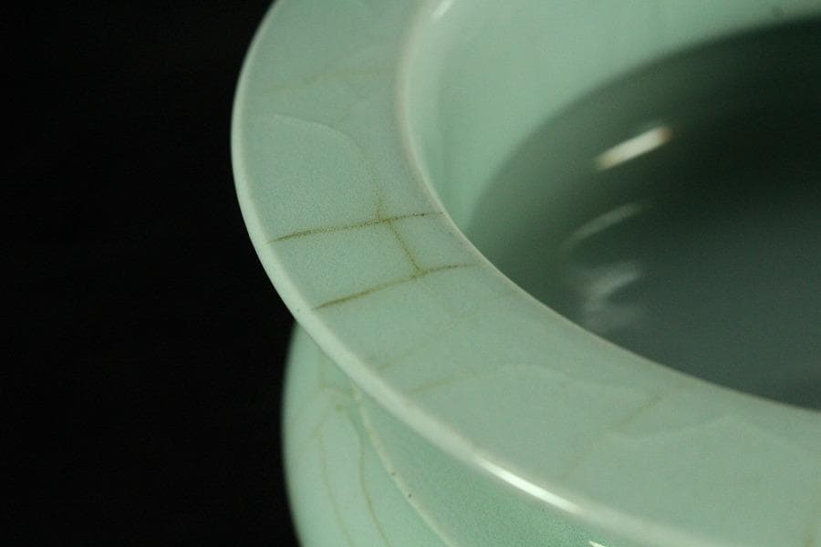 中国美術 袴腰 三足 青磁香炉(K-XA947)