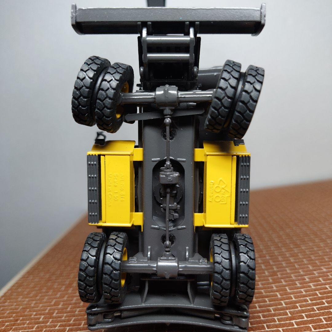 VOLVO EW180C ホイール式グラップル ボルボ NZG 1/50