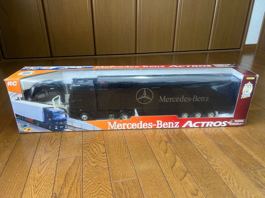 Mercedes-Benz Actros ラジコン トレーラー