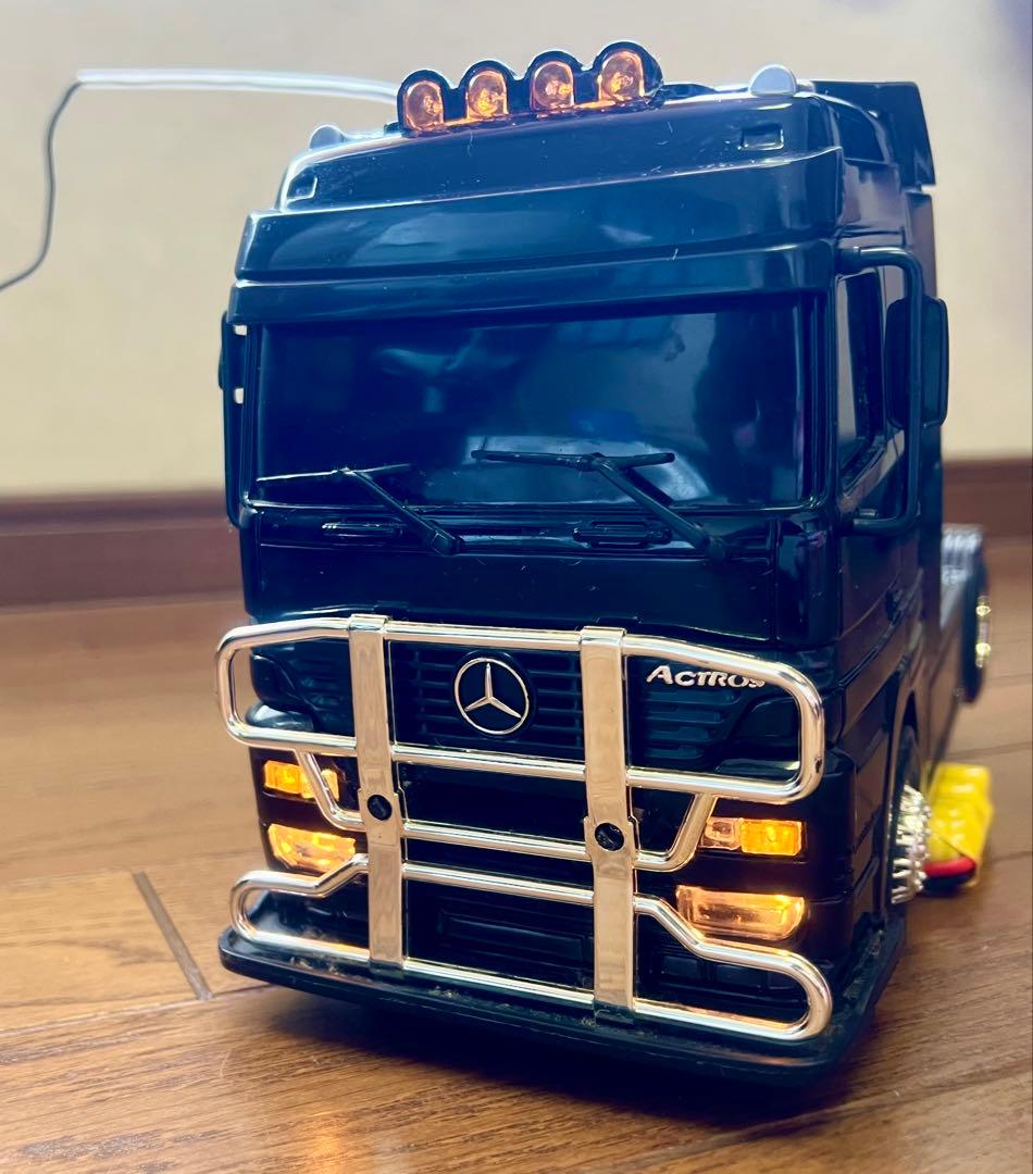 Mercedes-Benz Actros ラジコン トレーラー