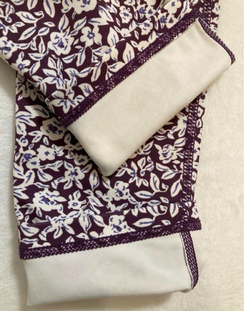 新品　emmi yoga エミヨガ　フラワーレギンス　小豆色×藤色S