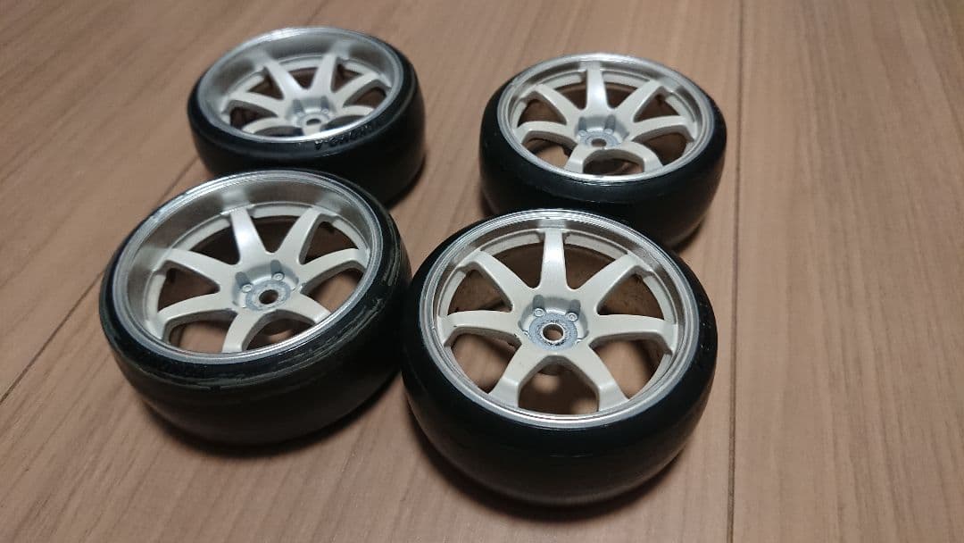 ☆シュート085 ドリフトラジコン YD-2シャーシ、ドリフトタイヤ