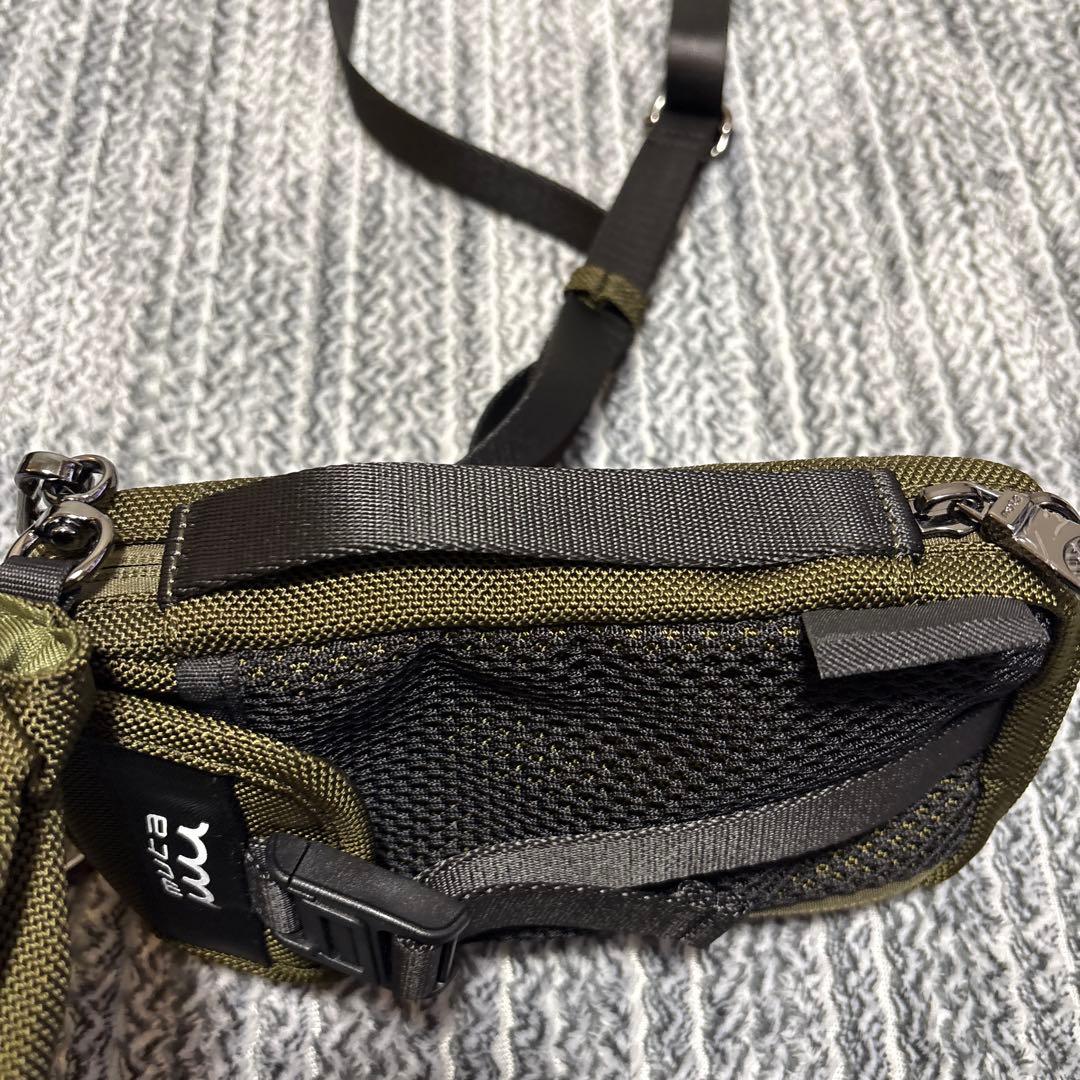 ムータ　ムータマリ　ショルダーバッグ　マルチポーチ　極美品　カーキ