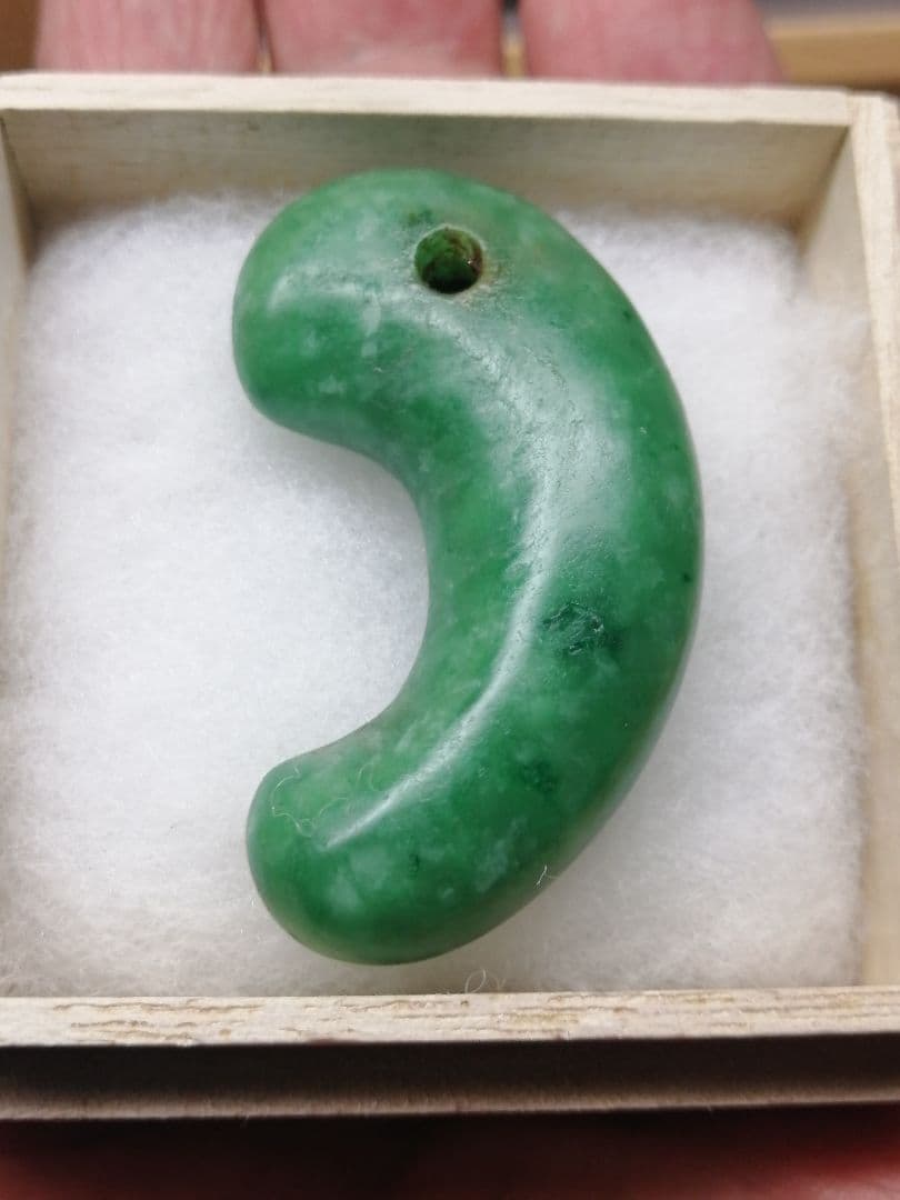 ★古墳期『糸魚川翡翠勾玉』出土品。4.90cm【超琅玕翡翠】最高峰の巨大勾玉です