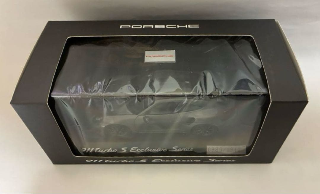 ポルシェ 911 ターボ S ミニカー（グレーメタリック）