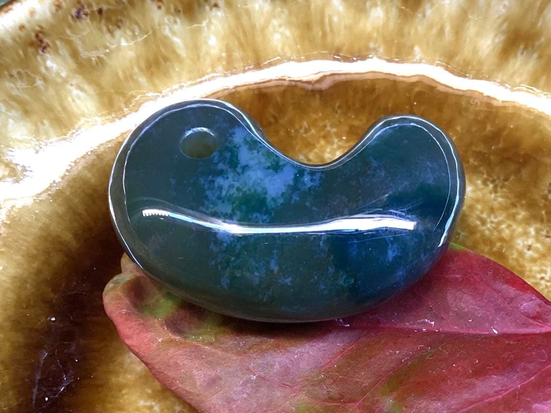 ✳【碧玉】特別安価の16800円　特大出雲石勾玉　コレクションレベル　安価卸し‼️